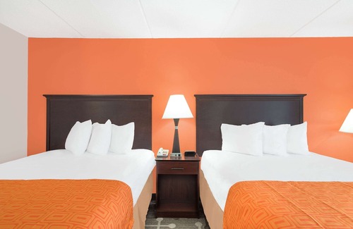 Saugerties Hotel | Howard Johnson by Wyndham Saugerties