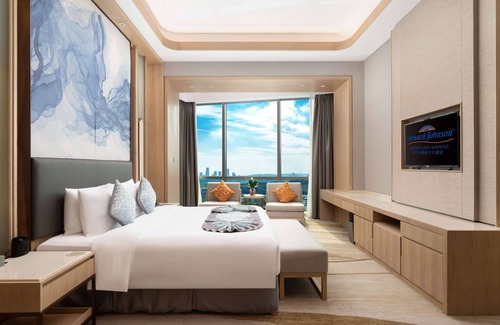 Qingxiu Hotel | Howard Johnson Caexpo Plaza Nanning