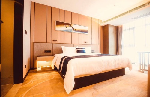 Qinnan District Hotel | Howard Johnson Life Changrong