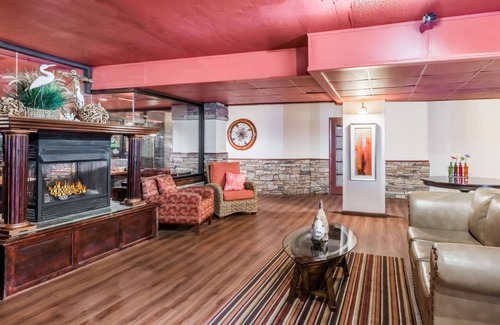 Ocean City Hotel | Howard Johnson Plaza Hotel by Wyndham Ocean City Oceanfront