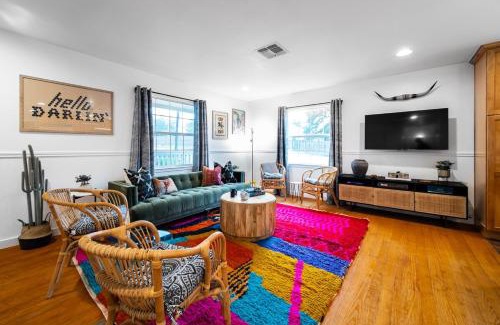 Fredericksburg House | Howdy Haus - Pool Hot Tub Game Room & Glam Room