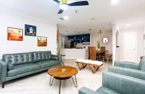 Medical Center District Condo | Howdy Holiday: Upscale Retreat Medical Center