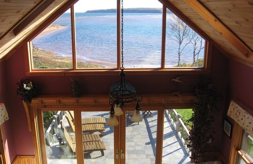 Red House House | Howe Bay Beach House/PEI Oceanfront Vacation Rental
