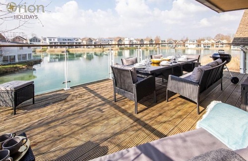 Cirencester House | Howells Mere 27, Crane Lodge