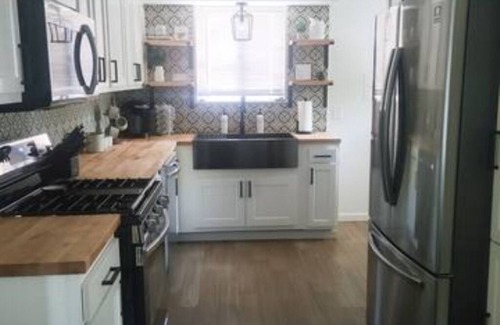 Howland Corners House | Howland Center Farmhouse Near The Grand Resort
