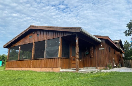 Bermudian Landing House | Howler Landing your home away from home