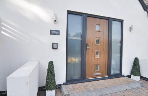 York House | Hoxne Cottages - Sunflower Cottage with private hot tub