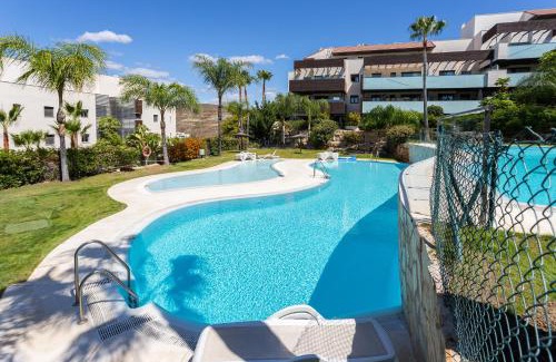 New Golden Mile Apartment | Hoyo 19 Luxury Apartment by GHR Rentals