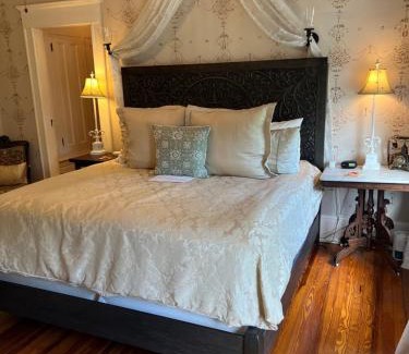 Fernandina Beach Bed & Breakfast | Hoyt House Luxury Bed & Breakfast
