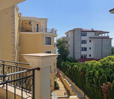 Yurta Apartment | Hrizantema apartments HorizontM