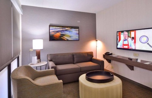 Northfield House | HT Denver Suites in the Central Park shopping district!