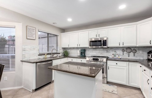 Vista Del Rincon Apartment | HTC - 9696 E sheena Dr (3B)