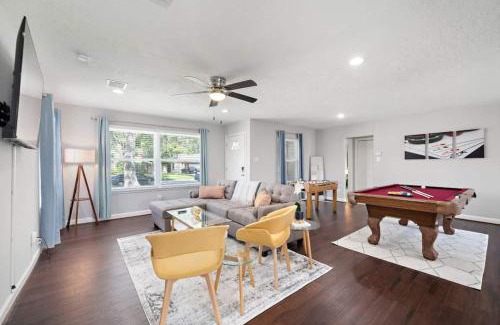 Bellaire House | Htown Escape Nr Med Center, Galleria, Nrg Games