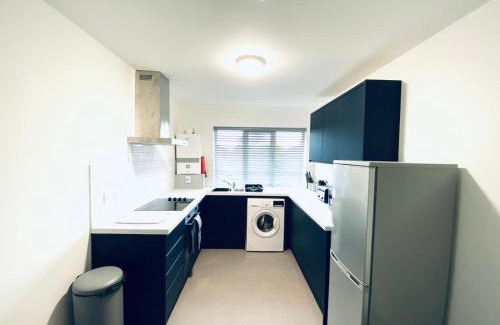 Anlaby Apartment | HU-Thirteen Apt Two- Sleeps 4