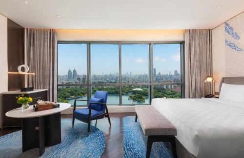 Putuo Hotel | HUALUXE Shanghai Changfeng Park - Park Lake View