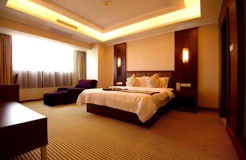 Xinwu District Hotel | Huanyu Holiday Hotel