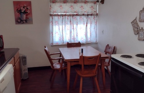 Limon Hotel | Hub City Inn