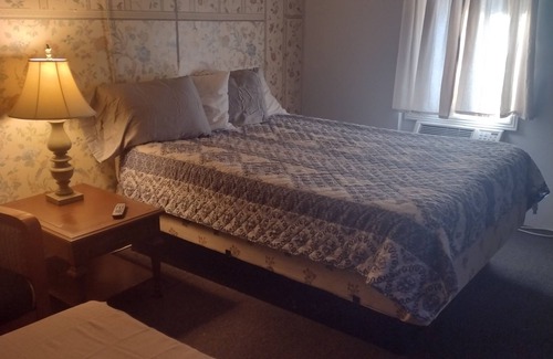 Limon Hotel | Hub City Inn