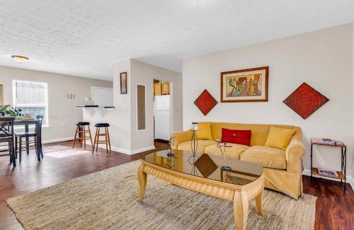 Pittsburgh House | Hubbard Hideaway