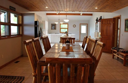Hubbard Lake House | Hubbard Lake Waterfront Estate 4 Bedrooms/4 Bathrooms - 4400 sq ft
