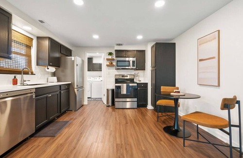 Reynoldsburg House | Huber Homestead: Inviting 3BR, 2BA Ranch Home