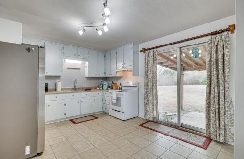 Hubert House | Hubert Home Rental with Patio, Near Hammocks Beach!