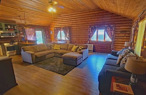 St. Regis Cabin | Huckleberry Cabin ~ Fish, Ski, Golf, Play, Relax! St Regis, Montana