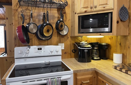 Last Chance Cabin | Huckleberry Hut | Yellowstone Cabin|