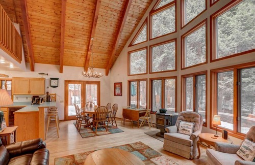 McCall House | Huckleberry Hytte by Casago Mccall - Donerightmanagement