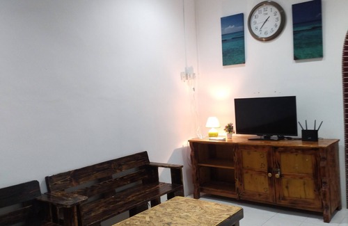 Kusial House | HUDA HOMESTAY BANDAR TANAH MERAH
