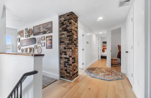 Poughkeepsie House | Hudson Escape W Hot Tub Bridge View