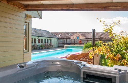 Upton Cheyney House | Hudson house