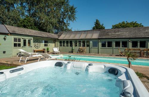 Upton Cheyney House | Hudson House