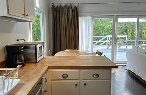 Hollowville Cottage | Hudson NY Country Cottage, Fireplace, Pond, Hot Tub, NYC 2hrs