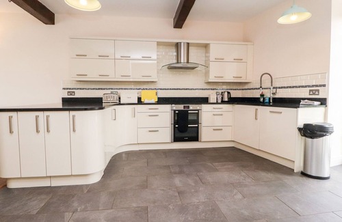 Lancaster Cottage | HUDSON, pet friendly, with a garden in Galgate