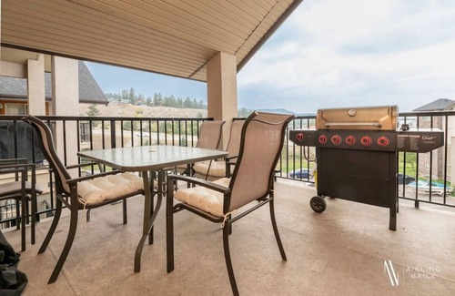 East Kootenay Apartment | Hudson Pointe | Top Floor | Pool | Hot Tub | Gym