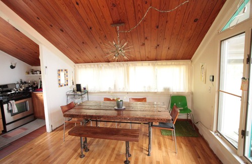 Kerhonkson Cabin | Hudson Valley Cabin near Minnewaska St Park & Mohonk Preserve, hiking & climbing