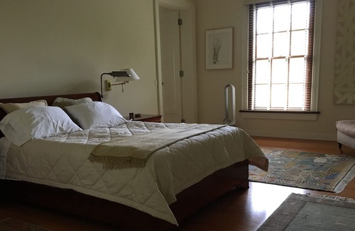 Philipstown House | Hudson Valley Carriage House - Private Pearl