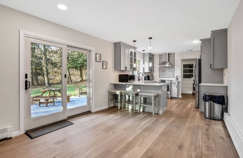 Marlboro House | Hudson Valley Hilltop Escape w/Hot Tub, 5private acres, near wine trail, orchard