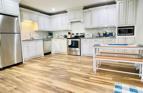 Nederland House | Hues of Blue 2BR 2BA Home on Quiet Street