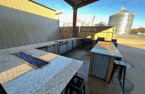 Patterson Cabin | HUGE 11 BD 6 BA CABIN! BAR AND GOLF SIMULATOR INSIDE, OUTDOOR KITCHEN/PROJECTOR