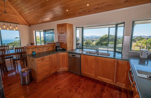 Doubtless Bay House | Huge 180 degree views of Doubtless Bay
