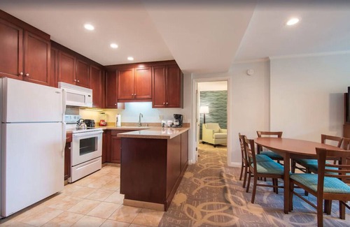 Solana Beach Resort | Huge 2 BR, Winners Circle Resort