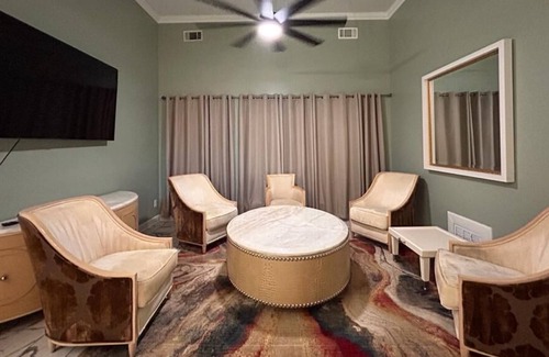 Memphis House | Huge 7 Bedrooms Contemporary Southern Elegance
