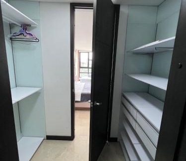 El Castillo Apartment | Huge Apartment for families at Poblado