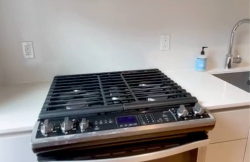 Brooklyn Apartment | : Huge Apartment near Prospect Park