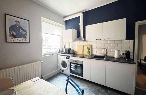 Laar Apartment | Huge apartment with Sauna and free parking