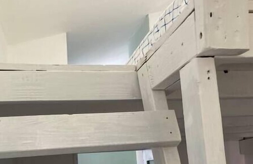 Miramar House | Huge Balcony ~ Miramar White House 3 bed