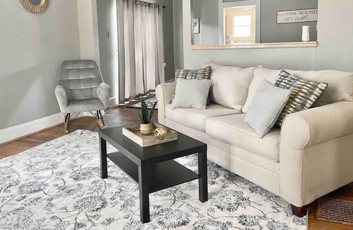 Greenwood House | Huge, Beautiful Home in Greenwood, Sleeps 8!