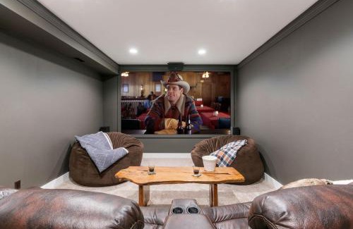 Driggs House | Huge Chalet Theater Hot Tub Gym